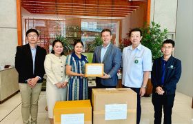 Bespoke Wellness บริษัทในกลุ่ม BC บริจาคสมุนไพรทางการแพทย์ ให้กับโรงพยาบาลพระอาจารย์ฝั้น อาจาโร เพื่อการวิจัยทางการแพทย์และการรักษา