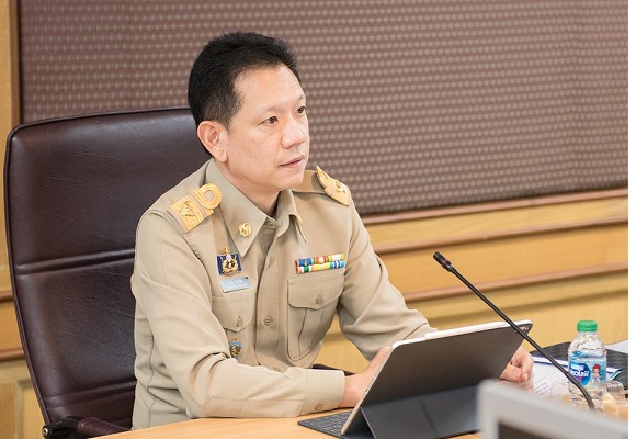 ลวรณ แสงสนิท5