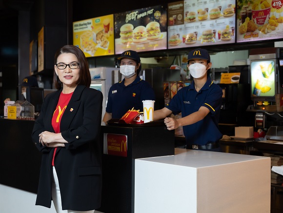 1026 McD Best Employer2022 03